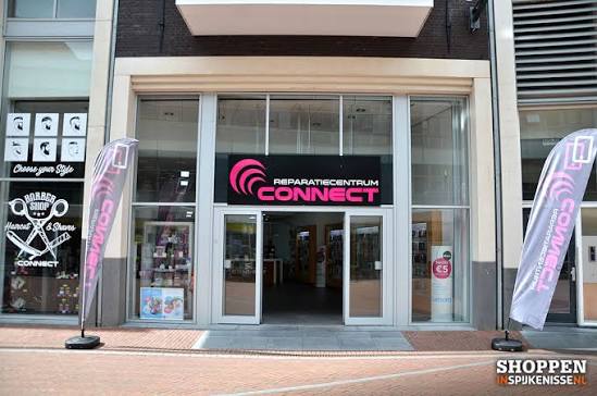 De winkel van Reparatiecentrum Connect aan de Uitstraat 5 in Spijkenisse
